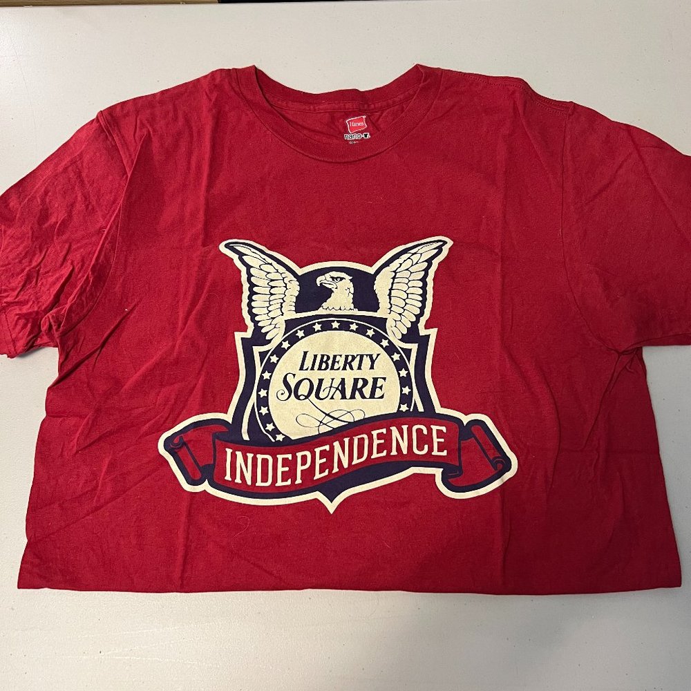 2016 Walt Disney World Resort March Magic Liberty Square T-Sh…